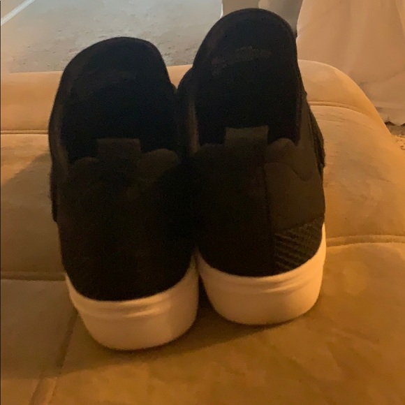 Shoes - Picture 3 of 3